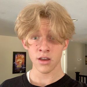 Meet your Posher, Kai